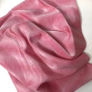 VTG Ray Strauss Bandana, Scarf, Handkerchief  Metallic Pink Look EC